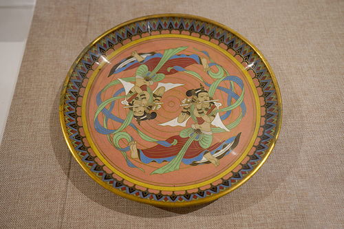 時隔70年再現 百余民間美術工藝品齊聚清華，傳承與創新并行